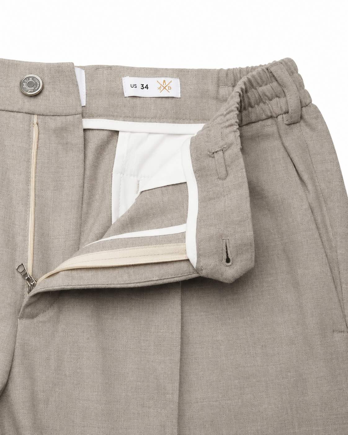 Bundfaltenhose aus Schurwolle in Beige