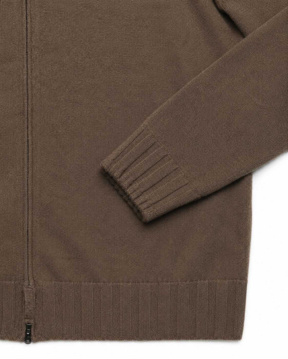 Kaschmir-Strickjacke im Slim Fit in Braun