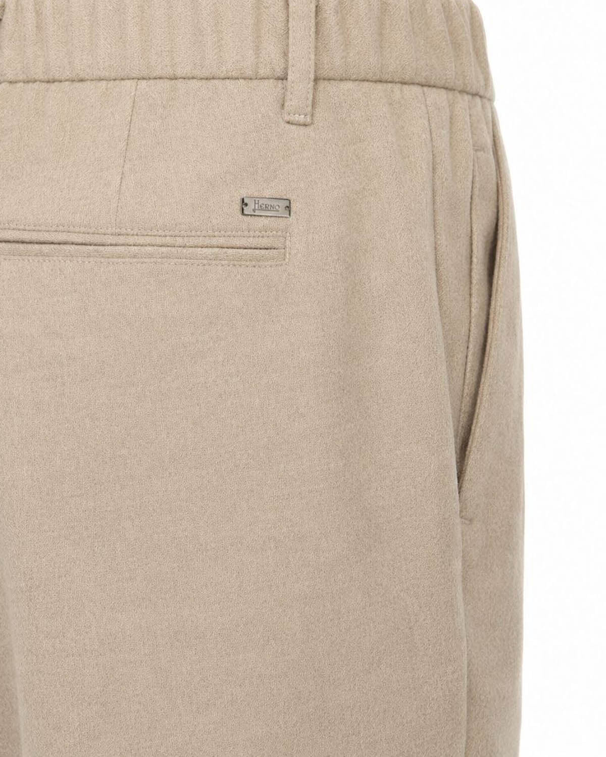 Elegant jog pants in REGULAR FIT