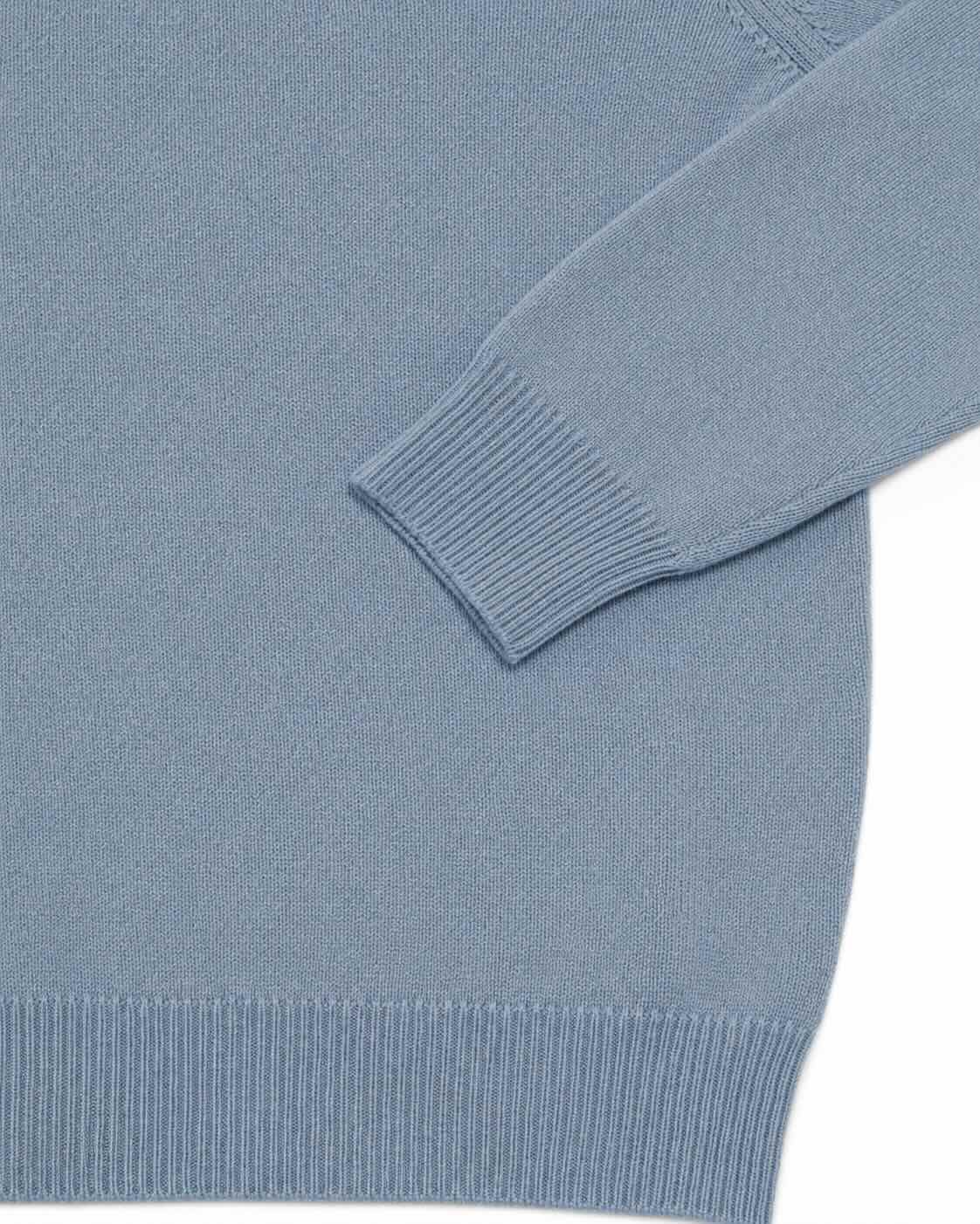 Light blue cashmere round-neck sweater